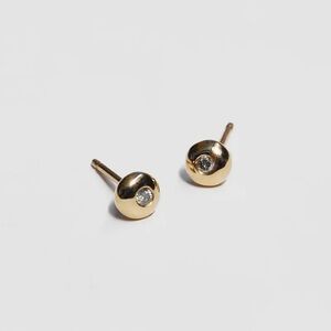 1 of 2 Tiro Tiro DOMI 14k gold diamond stud earring